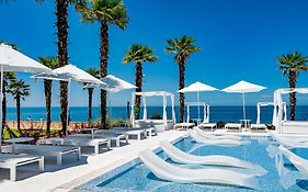 Dreamland Oasis Hotel Chakvi